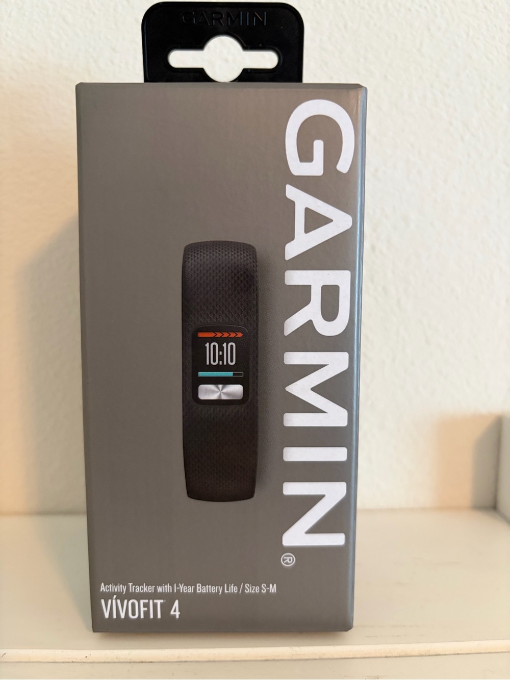 NIB Garmin Vivofit 4 Fitness Tracker Black Band